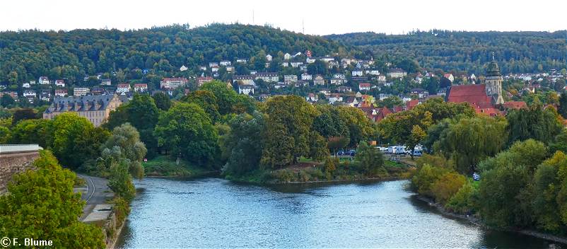 ein letzter Blick ber die Weser in Richtung Altstadt von Hann. Mnden