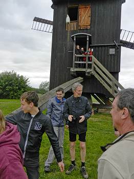 Vorbereitung zum manuellen Drehen der Windmhle