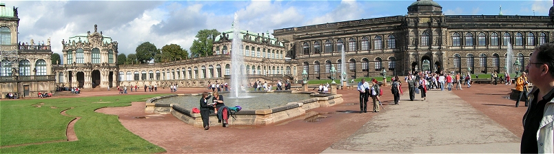 Panorama des Dresdner Zwingers in Richtung Theaterplatz