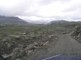 Schotterpiste zum Fjell