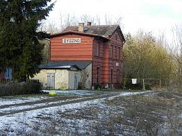 Bahnhofsgebude von Dyszno - aber ohne Gleise