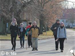 auf der Dorfstrae in Ketzr